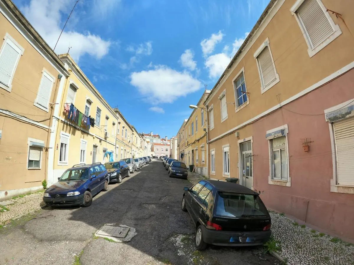 Lisbon T2 Apartment In Typical Villa In Sapadores Lisboa 0*,  Portugal